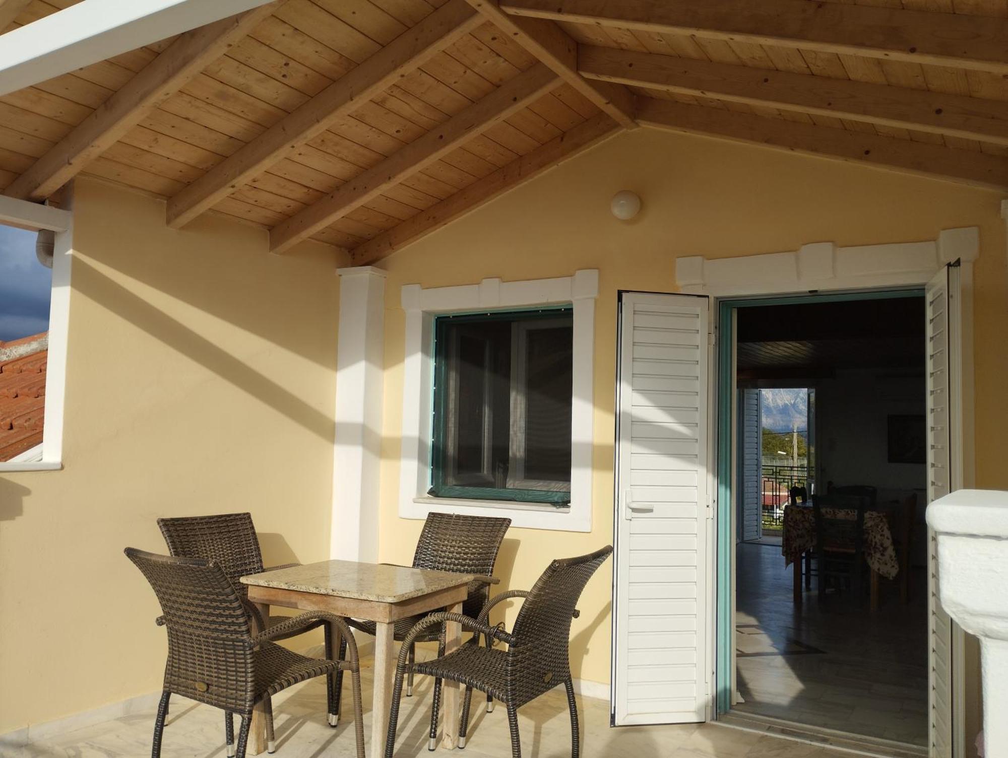 Splantza Apartments Ammoudia Buitenkant foto