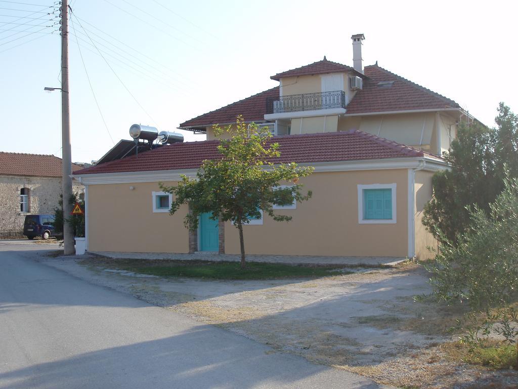 Splantza Apartments Ammoudia Buitenkant foto